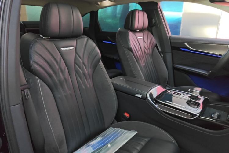 Used Hongqi H9 2024 2.0T Qichang Private Enjoyment Luxury Edition Right Front Seat