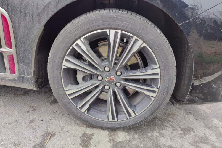 Used Hongqi H9 2024 2.0T Qixiang Private Style Edition Right Front Wheel Hub