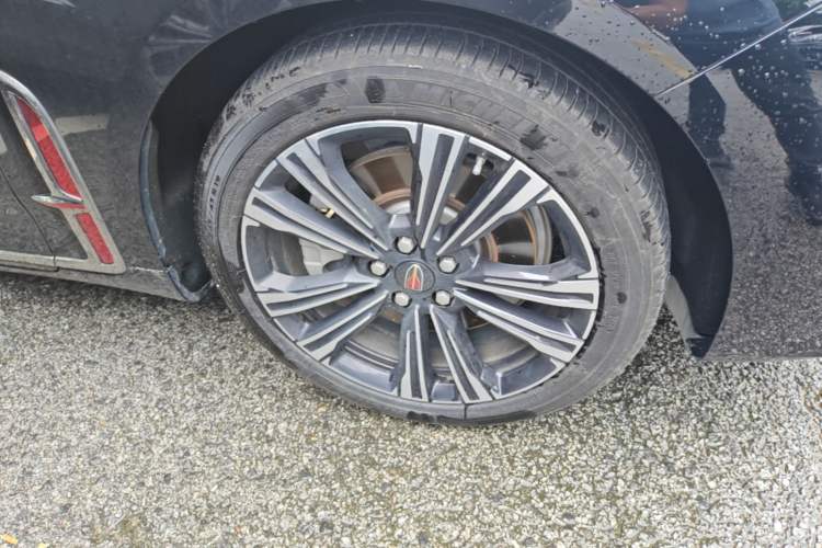 Used Hongqi H9 2024 2.0T Qixiang Private Style Edition Right Front Wheel Hub