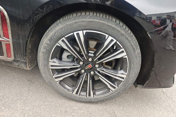 Used Hongqi H9 2024 2.0T Qixiang Private Style Edition Right Front Wheel Hub