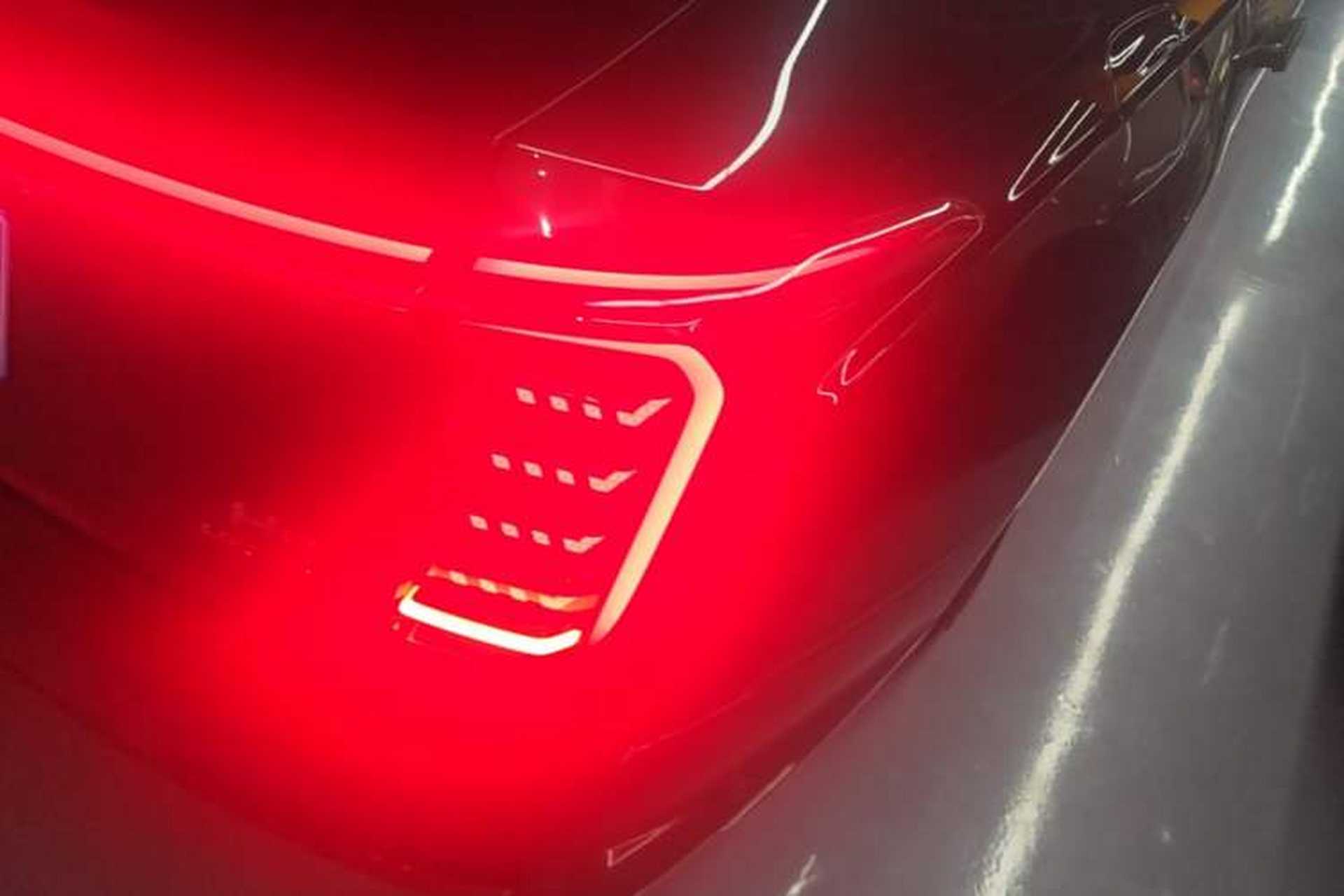 Used Hongqi H9 2024 2.0T Qixiang Private Style Edition Right Rear Taillight