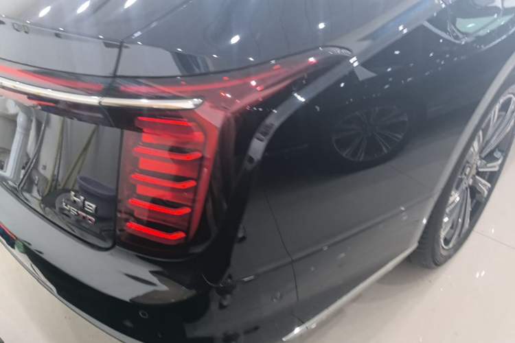 Used Hongqi H9 2024 2.0T Qichang Private Enjoyment Luxury Edition Right Rear Taillight