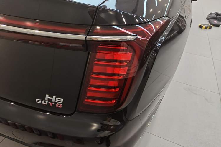 Used Hongqi H9 2024 2.0T Qixiang Private Style Edition Right Rear Taillight