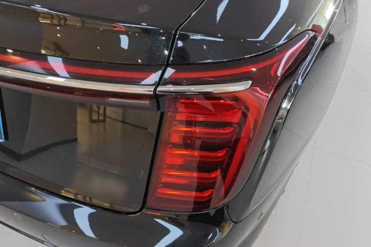Used Hongqi H9 2024 2.0T Qichang Private Enjoyment Luxury Edition Right Rear Taillight