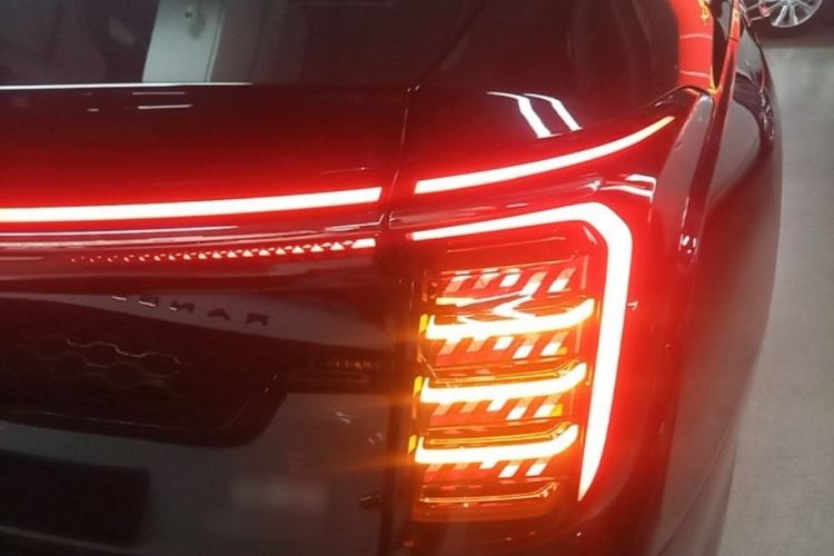 Used Hongqi H9 2024 2.0T Qichang Private Enjoyment Luxury Edition Right Rear Taillight