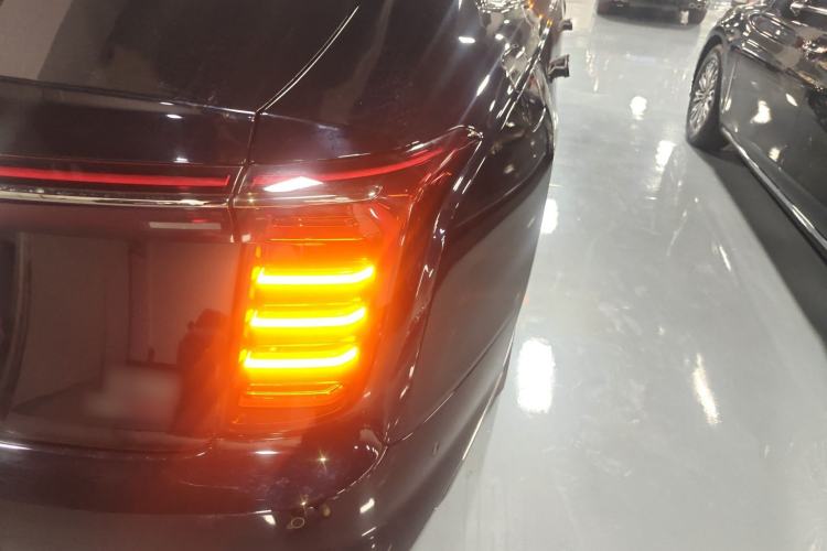 Used Hongqi H9 2024 2.0T Qichang Private Enjoyment Luxury Edition Right Rear Taillight