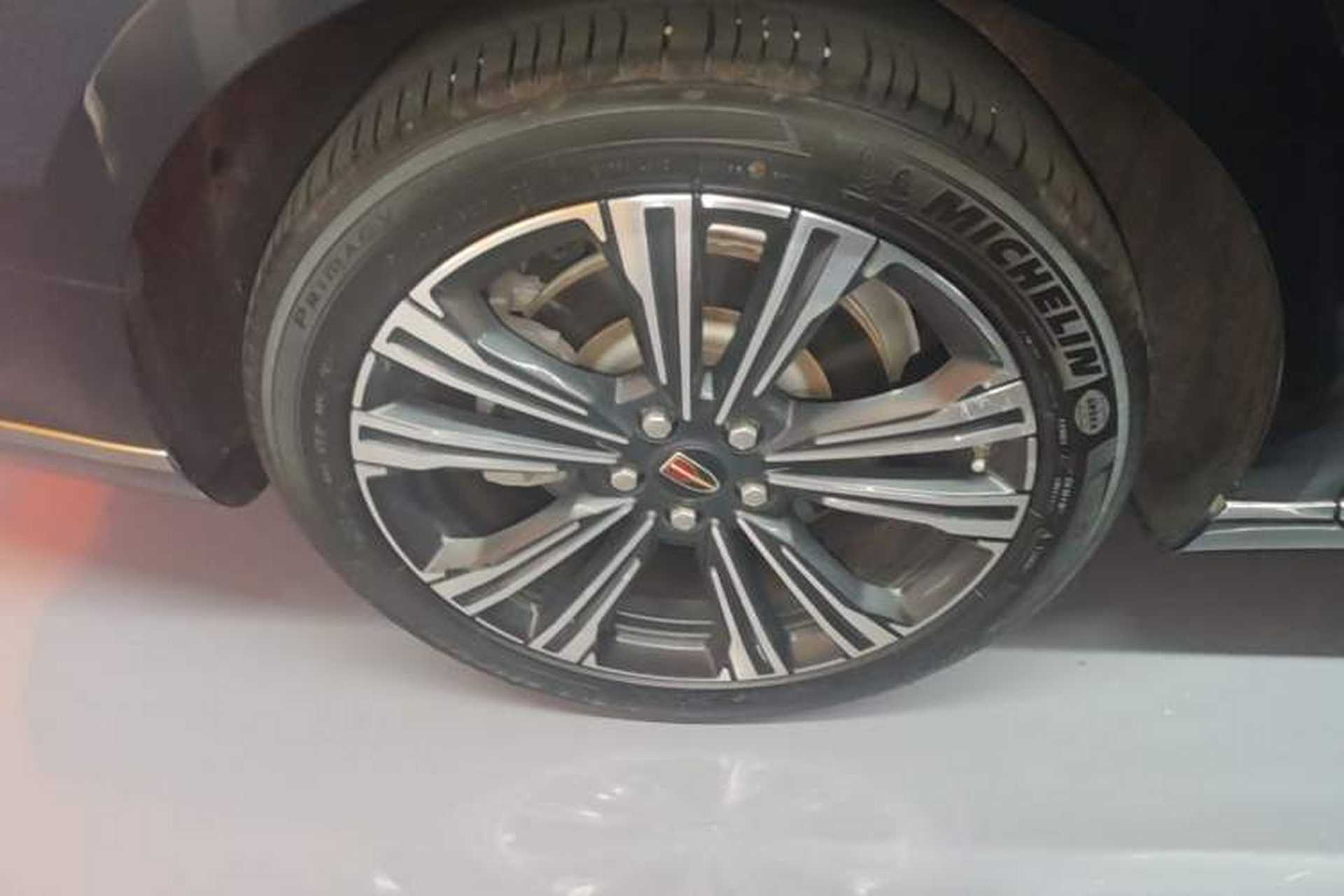 Used Hongqi H9 2024 2.0T Qixiang Private Style Edition Right Rear Wheel Hub