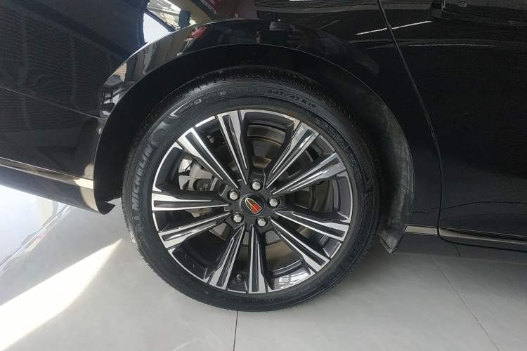 Used Hongqi H9 2024 2.0T Qixiang Private Style Edition Right Rear Wheel Hub
