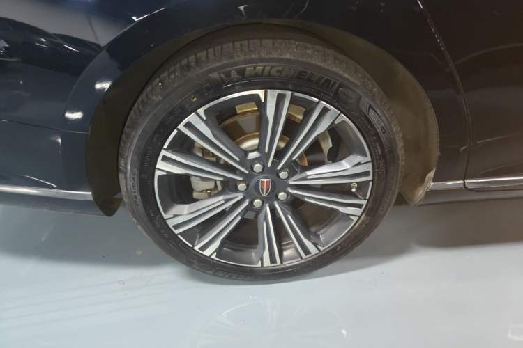 Used Hongqi H9 2024 2.0T Qichang Private Enjoyment Luxury Edition Right Rear Wheel Hub