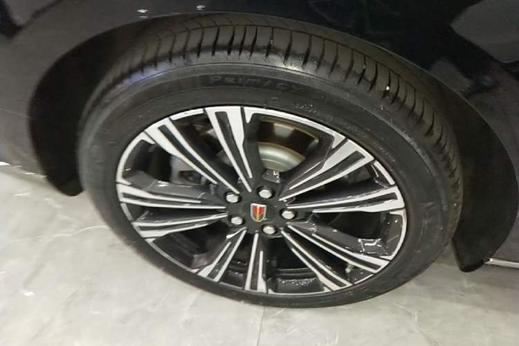 Used Hongqi H9 2024 2.0T Qixiang Private Style Edition Right Rear Wheel Hub