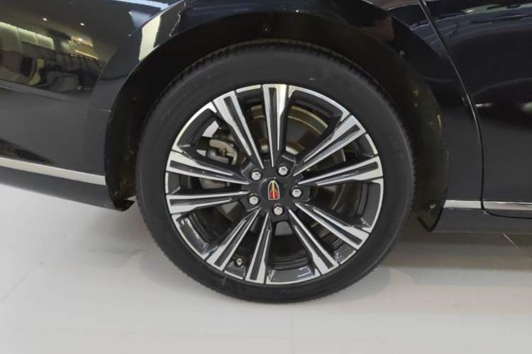 Used Hongqi H9 2024 2.0T Qichang Private Enjoyment Luxury Edition Right Rear Wheel Hub