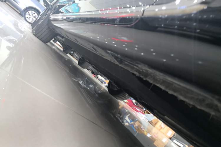 Used Hongqi H9 2024 2.0T Qichang Private Enjoyment Luxury Edition Right Side Sill