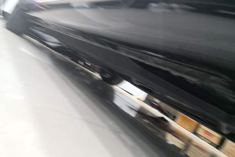 Used Hongqi H9 2024 2.0T Qichang Private Enjoyment Luxury Edition Right Side Sill