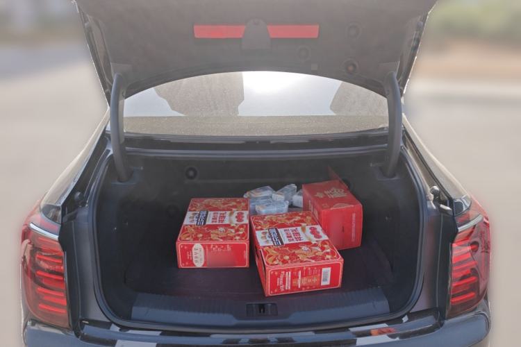 Used Hongqi H9 2024 2.0T Qichang Private Enjoyment Luxury Edition Trunk