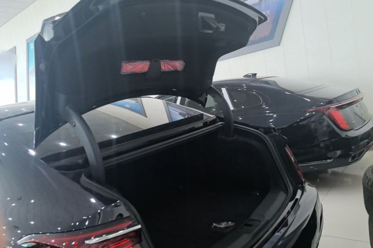 Used Hongqi H9 2024 2.0T Qichang Private Enjoyment Luxury Edition Trunk
