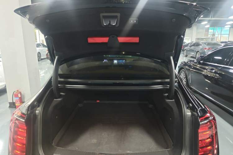 Used Hongqi H9 2024 2.0T Qichang Private Enjoyment Luxury Edition Trunk