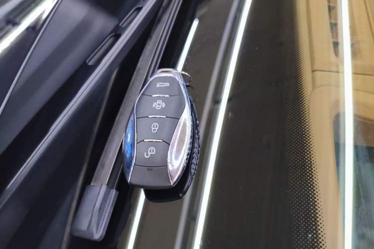Used Hongqi H9 2024 2.0T Qichang Private Enjoyment Luxury Edition Vehicle Key