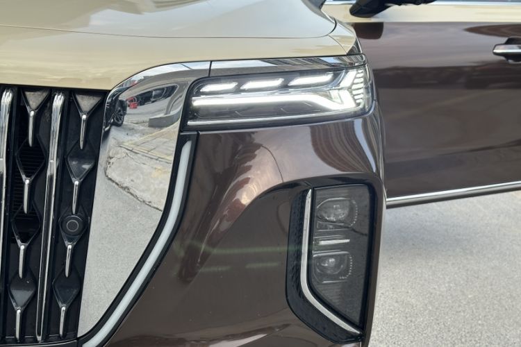 Used Hongqi H9 2024 2.0T Qichang Luxury Business Edition Left Front Headlight