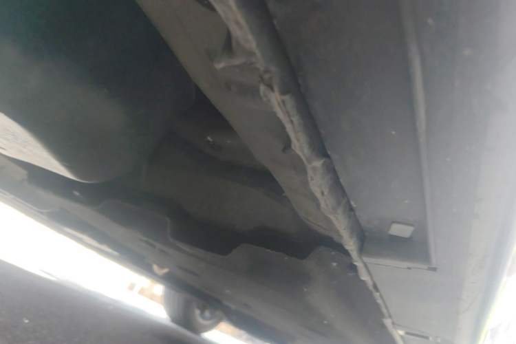 Used Hongqi H9 2024 2.0T Qixiang Luxury Business Edition Chassis Rear