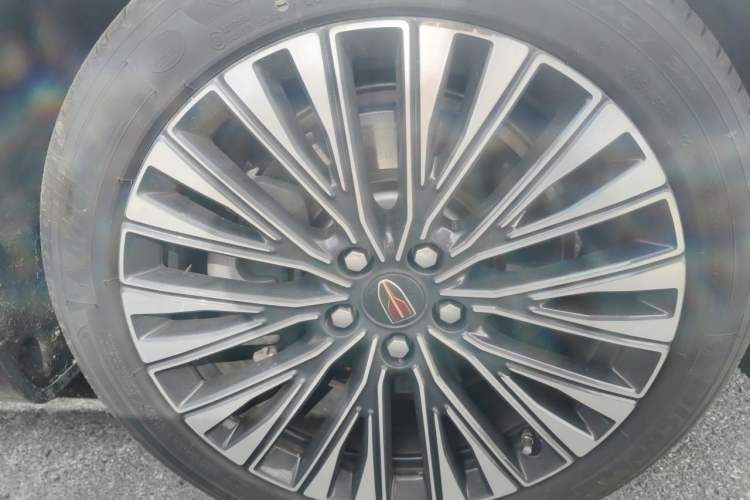 Used Hongqi H9 2024 2.0T Qixiang Luxury Business Edition Right Front Wheel Hub