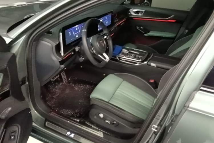 Used Hongqi H9 2024 3.0T Flagship All-Wheel Drive Private Style Edition Driver Seat
