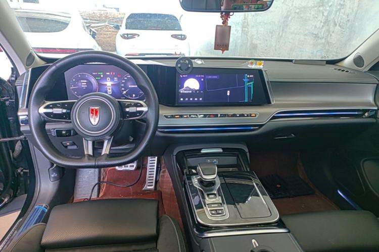 Used Hongqi H9 2024 2.0T Qixiang Private Style Edition Center Console