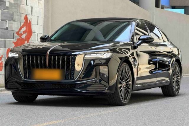 Used Hongqi H9 2025 2.0T Two-Wheel-Drive Flagship Private Enjoyment Style 5 Seats