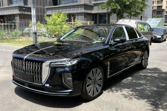 Hongqi H9 2025 2.0T Two-Wheel Drive Flagship Luxury Business Edition 5 Seats usado
