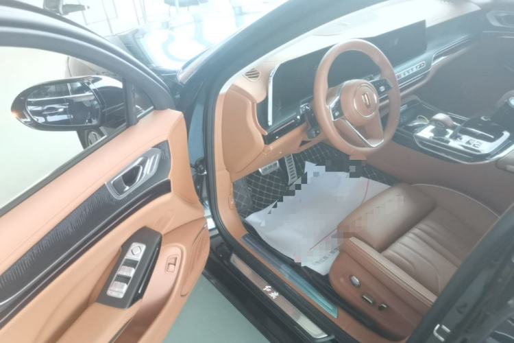 Used Hongqi H9 2025 2.0T Two-Wheel Drive Flagship Luxury Business Edition 5 Seats Driver Seat