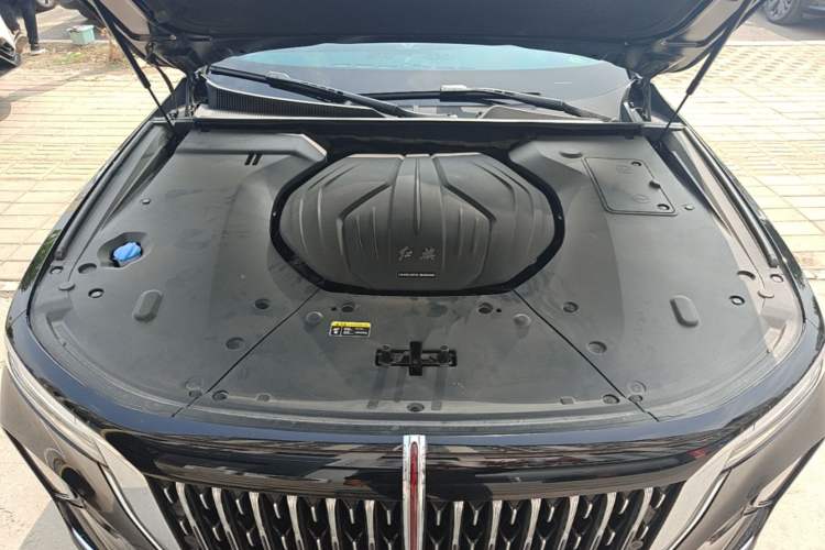 Used Hongqi H9 2025 2.0T Two-Wheel Drive Flagship Luxury Business Edition 5 Seats Engine Bay