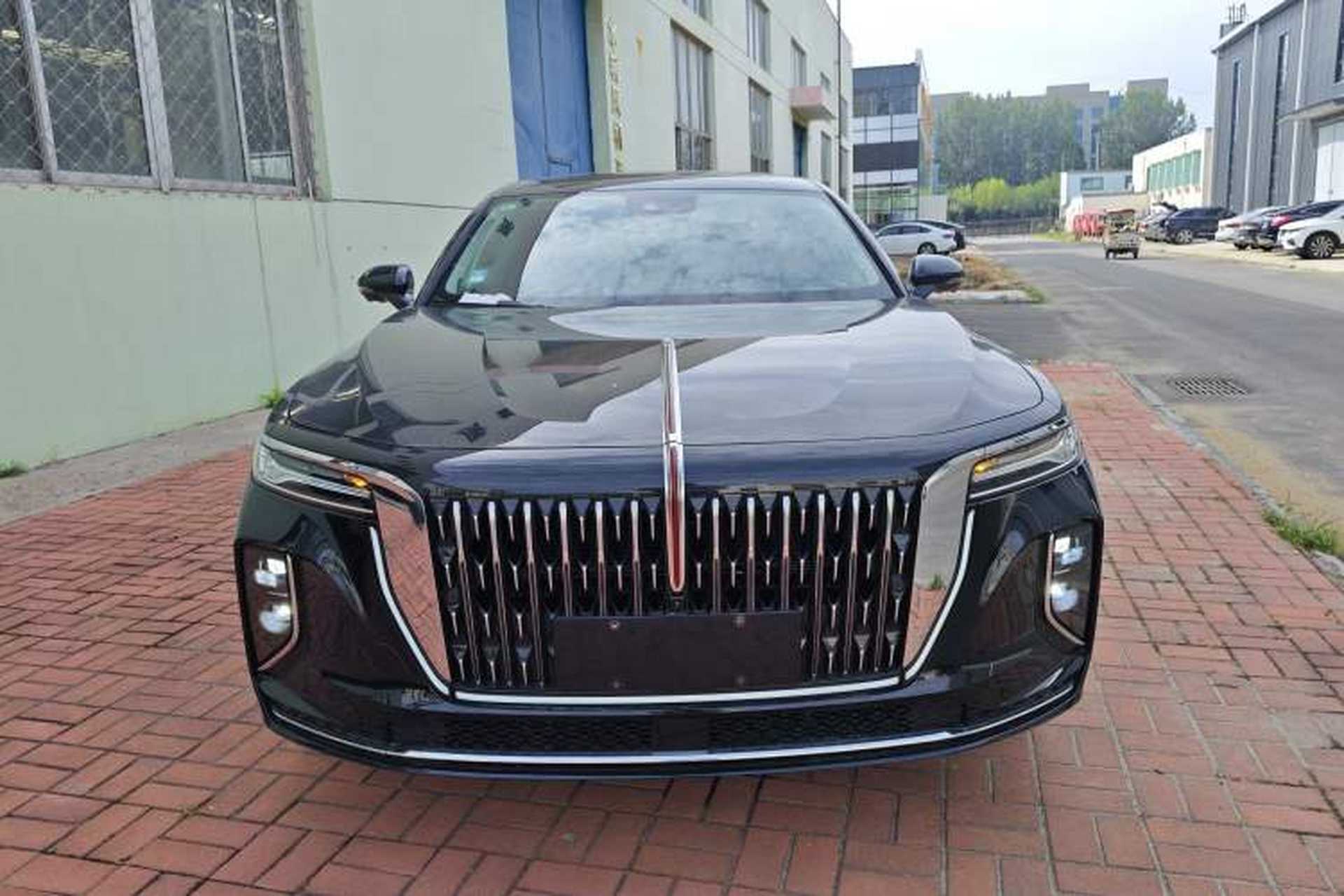 Used Hongqi H9 2025 2.0T Two-Wheel Drive Flagship Luxury Business Edition 5 Seats Exterior 1