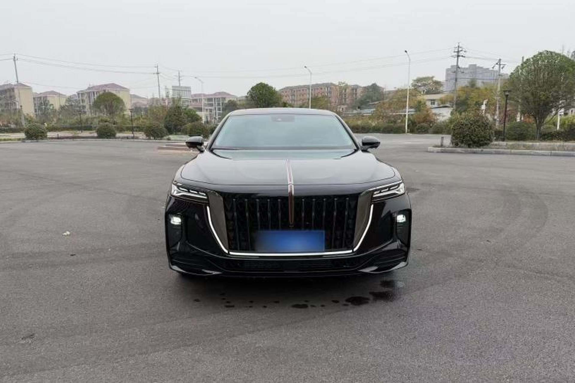 Used Hongqi H9 2025 2.0T Two-Wheel-Drive Flagship Private Enjoyment Style 5 Seats Exterior 1