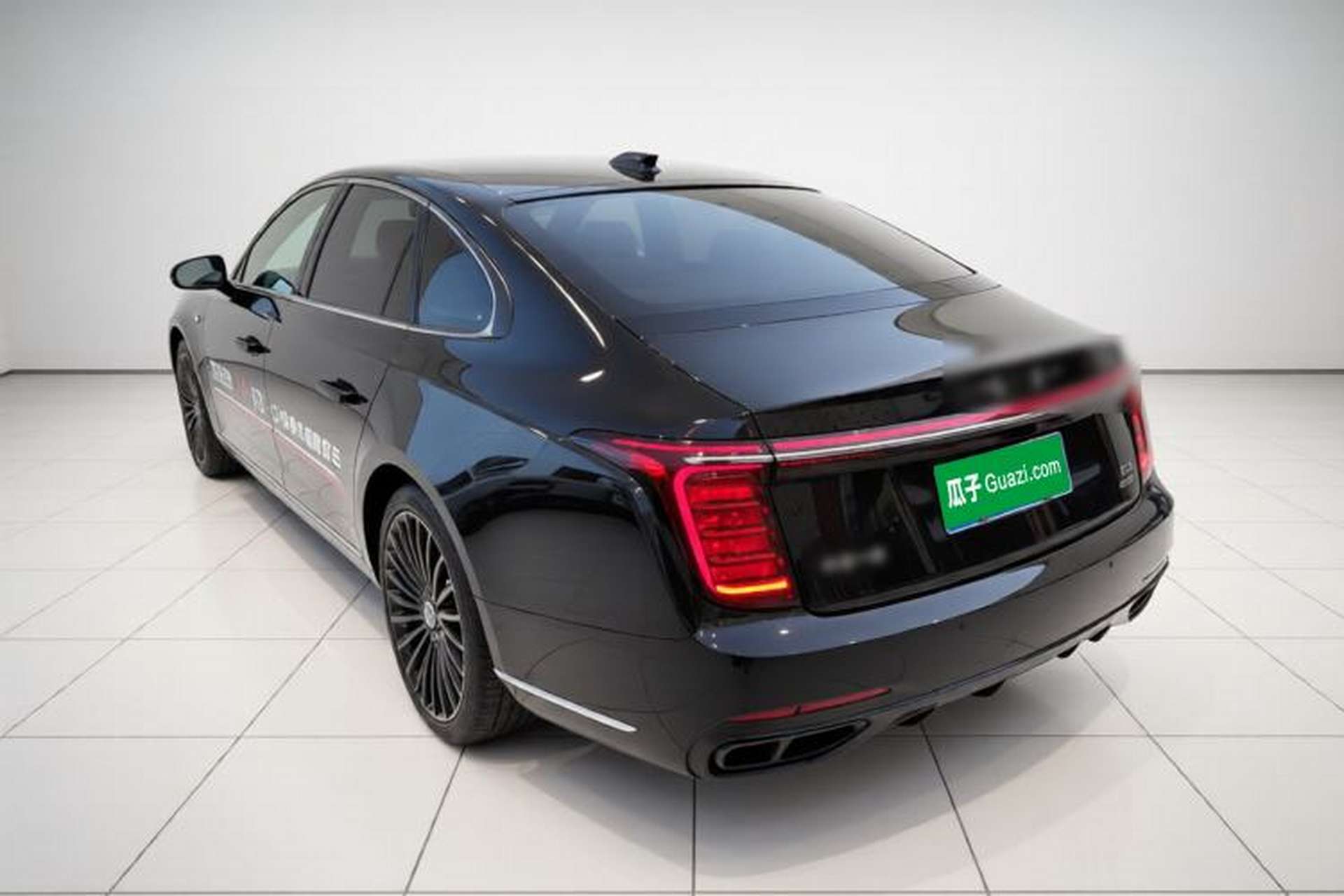 Used Hongqi H9 2025 2.0T Two-Wheel Drive Flagship Private Enjoyment Fashion Edition 5 Seats Exterior 2