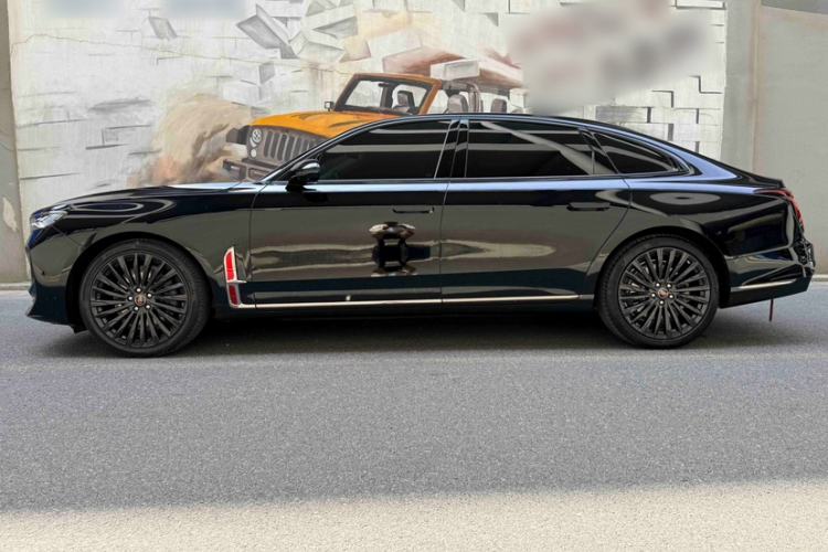 Used Hongqi H9 2025 2.0T Two-Wheel-Drive Flagship Private Enjoyment Style 5 Seats Exterior 3