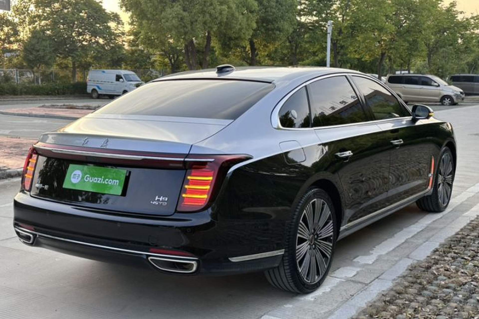 Used Hongqi H9 2025 Model Facelifted 2.0T Two-Wheel Drive Flag-Style Luxury Business Edition, 5 Seats Exterior 4