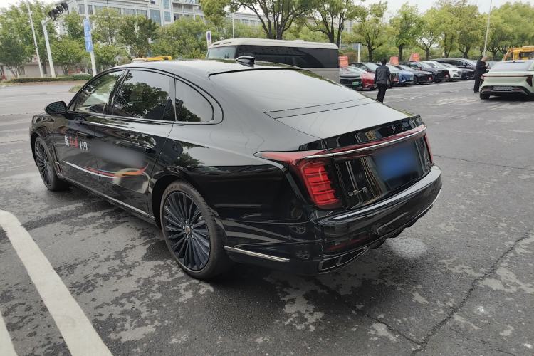 Used Hongqi H9 2025 2.0T Two-Wheel Drive Flagship Private Enjoyment Fashion Edition 5 Seats Exterior 5