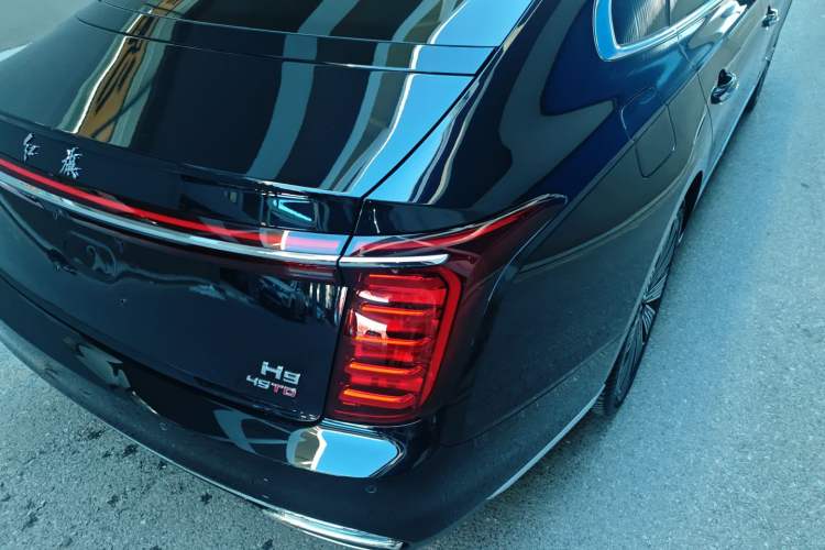 Used Hongqi H9 2025 Model Facelifted 2.0T Two-Wheel Drive Flag-Style Luxury Business Edition, 5 Seats Exterior 6