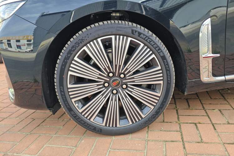 Used Hongqi H9 2025 2.0T Two-Wheel Drive Flagship Luxury Business Edition 5 Seats Exterior 7