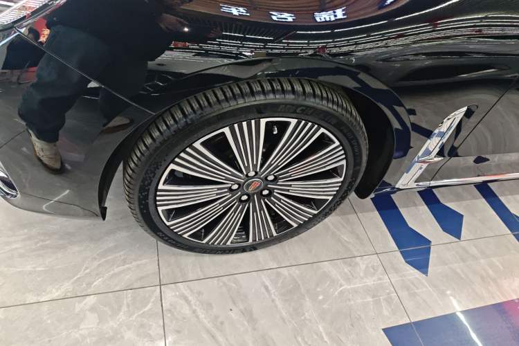 Used Hongqi H9 2025 Model Facelifted 2.0T Two-Wheel Drive Flag-Style Luxury Business Edition, 5 Seats Exterior 7