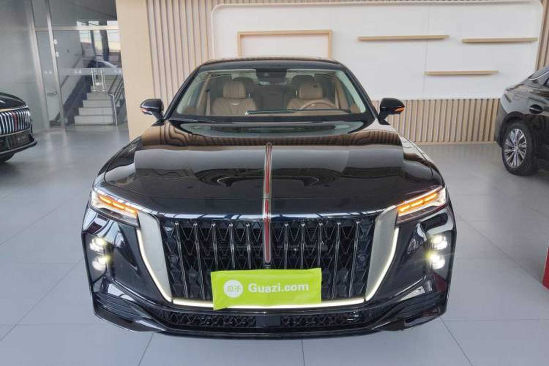 Used Hongqi H9 2025 2.0T Two-Wheel-Drive Flagship Private Enjoyment Style 5 Seats Front
