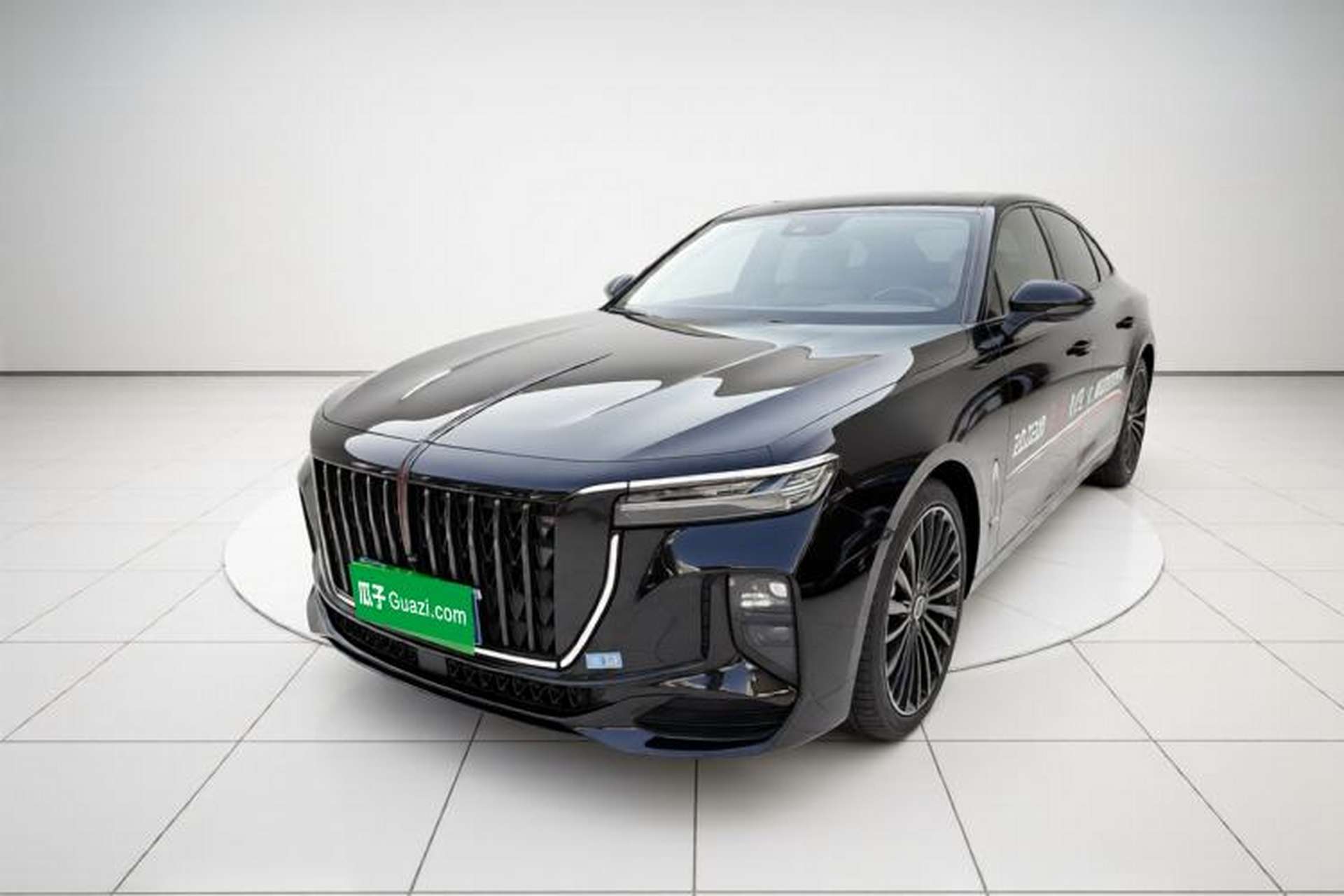 Used Hongqi H9 2025 2.0T Two-Wheel Drive Flagship Private Enjoyment Fashion Edition 5 Seats Front Left 45 Deg