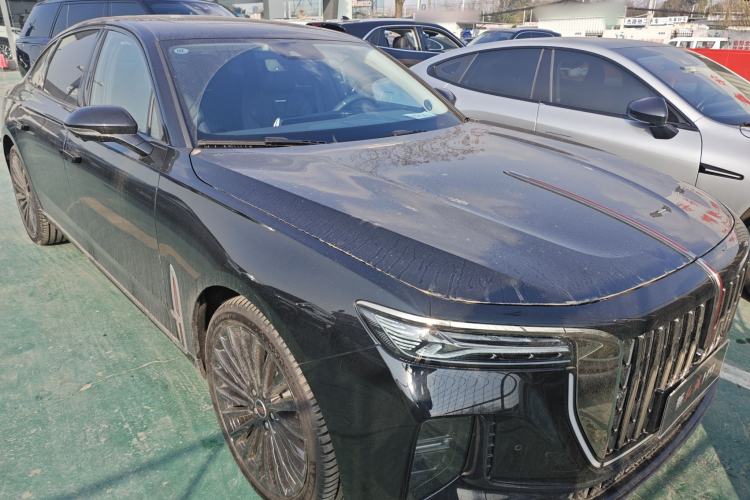 Used Hongqi H9 2025 2.0T Two-Wheel-Drive Flagship Private Enjoyment Style 5 Seats Front Right 45 Deg