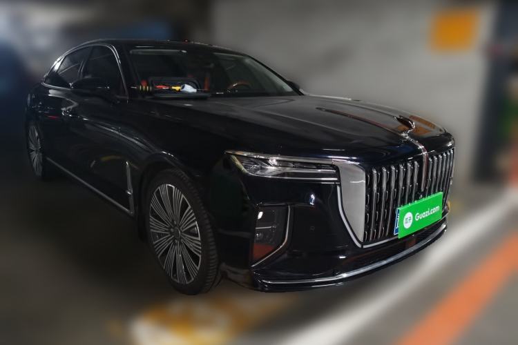 Used Hongqi H9 2025 2.0T Two-Wheel Drive Flagship Luxury Business Edition 5 Seats Front Right 45 Deg