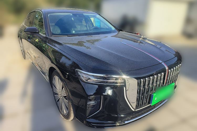Used Hongqi H9 2025 2.0T Two-Wheel Drive Flagship Luxury Business Edition 5 Seats Front Right 45 Deg