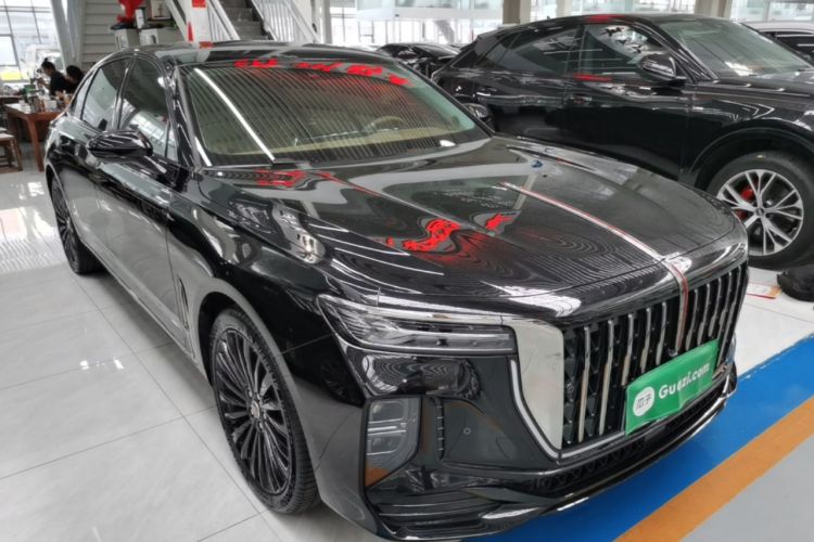 Used Hongqi H9 2025 2.0T Two-Wheel-Drive Flagship Private Enjoyment Style 5 Seats Front Right 45 Deg
