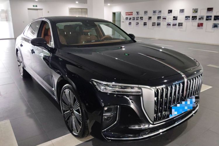 Used Hongqi H9 2025 2.0T Two-Wheel-Drive Flagship Luxury Business Edition 5 Seats Front Right 45 Deg