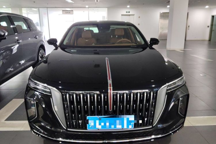 Used Hongqi H9 2025 2.0T Two-Wheel-Drive Flagship Luxury Business Edition 5 Seats Front