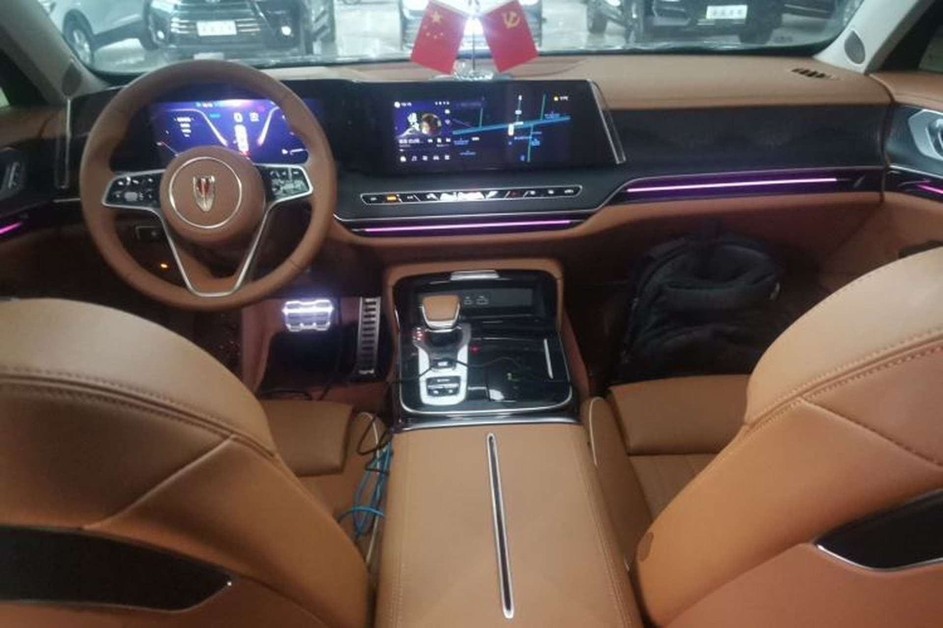 Used Hongqi H9 2025 2.0T Two-Wheel Drive Flagship Luxury Business Edition 5 Seats Interior 2