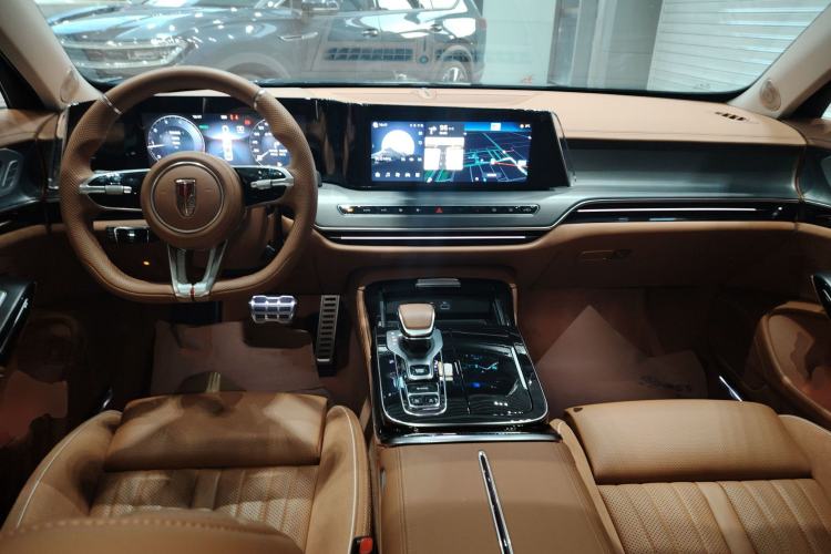 Used Hongqi H9 2025 2.0T Two-Wheel-Drive Flagship Private Enjoyment Style 5 Seats Interior 2