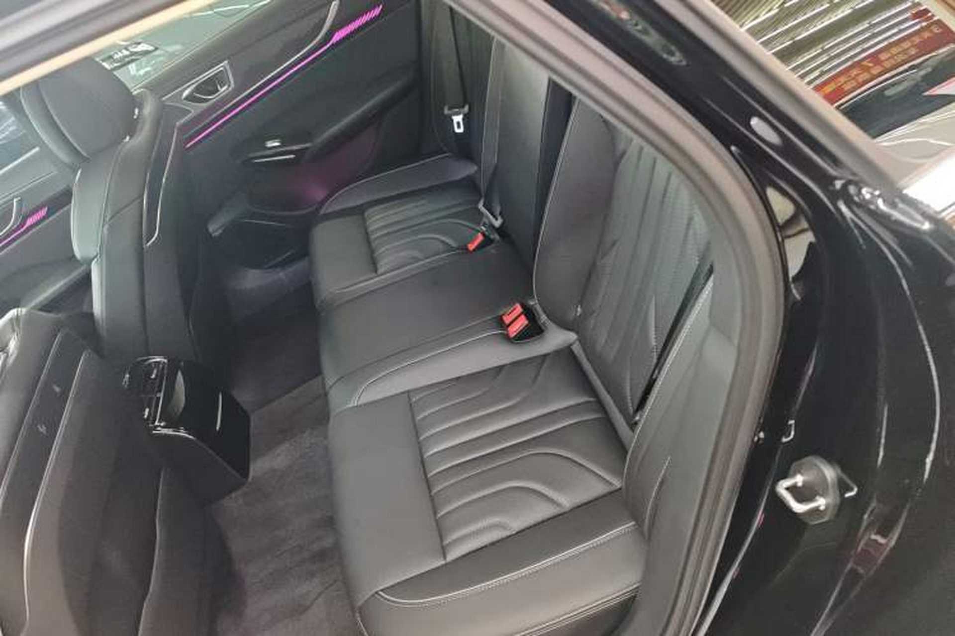 Used Hongqi H9 2025 Model Facelifted 2.0T Two-Wheel Drive Flag-Style Luxury Business Edition, 5 Seats Interior 4